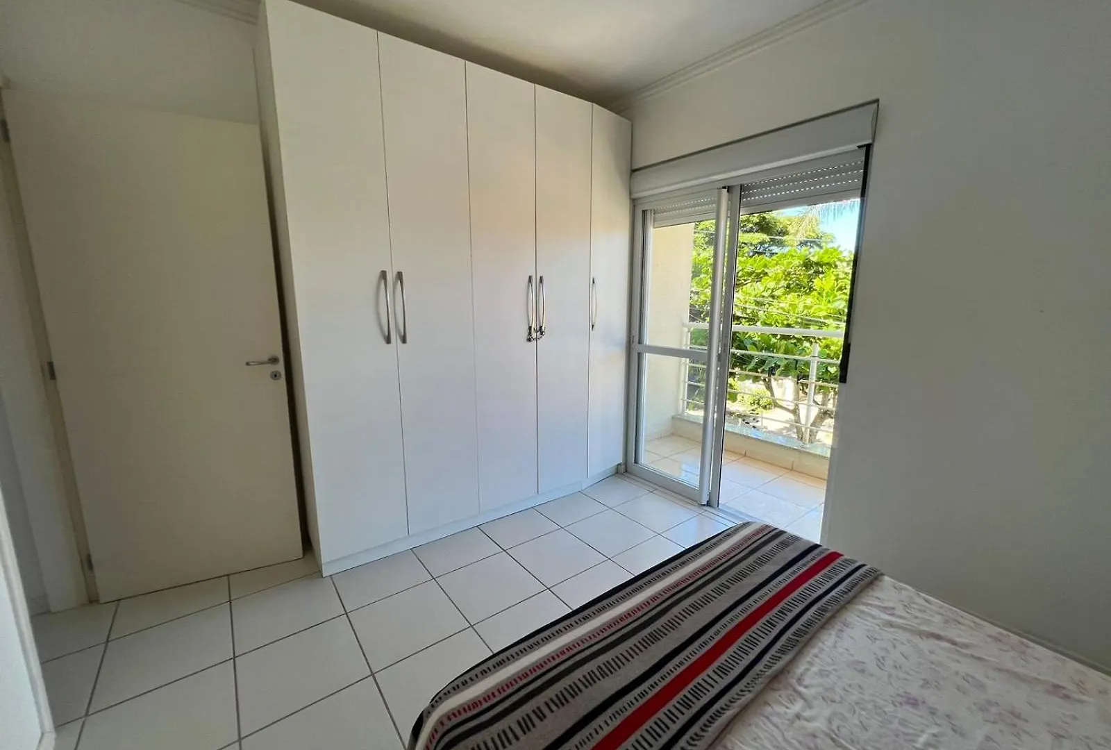 Apartamento Residencial Amazonia Florianopolis Apartment